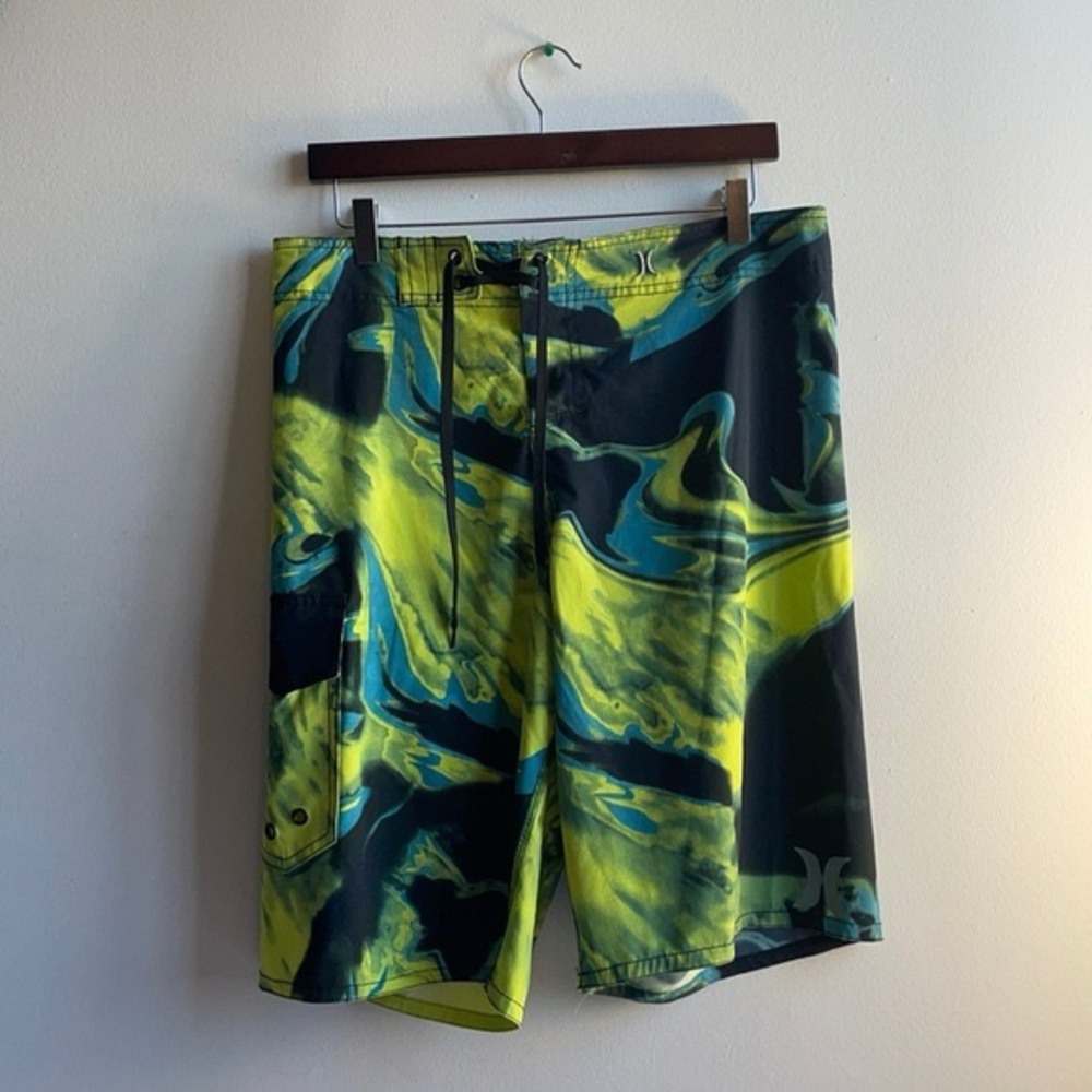 Neon Hurley Swim Shorts Size 34 Unlined